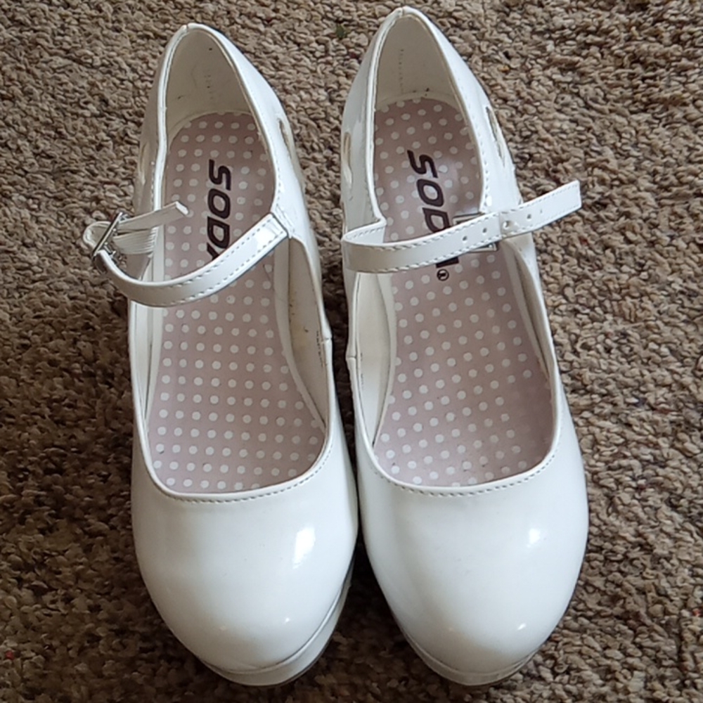 Womens soda shoes